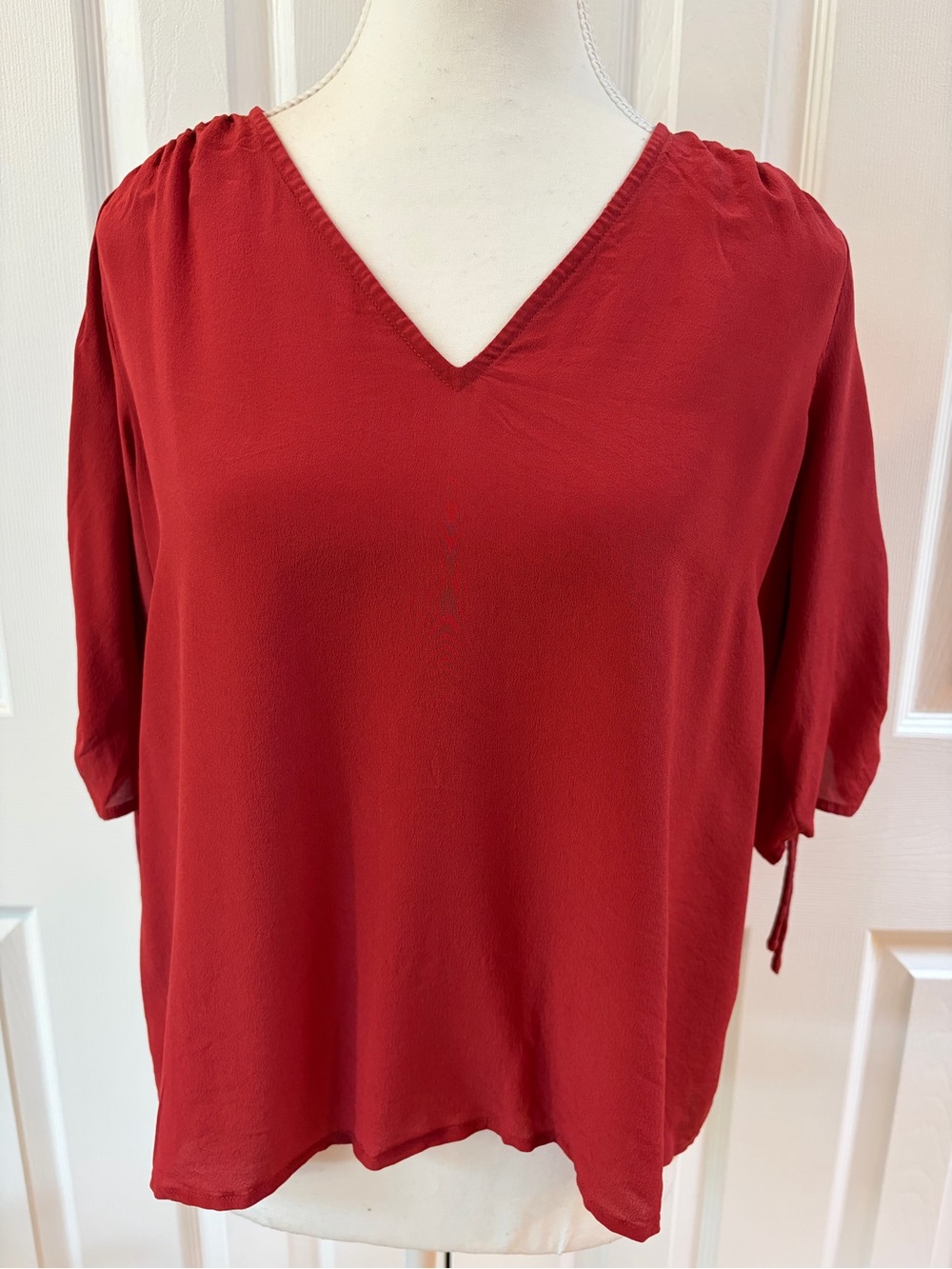 Madewell Red Silk Cinch Sleeve V-Neck Adjustable Puff Sleeve Blouse Size M